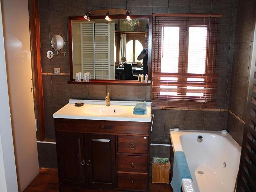 Domaine Saint Nicolas Bed and breakfast *